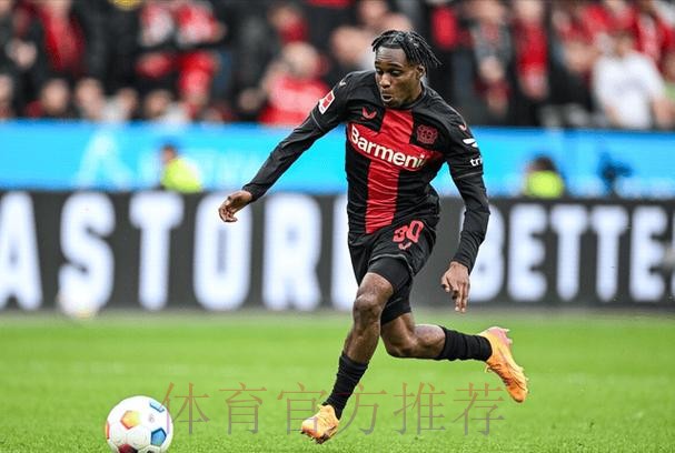 记者：皇马正关注勒沃库森边翼卫弗林蓬